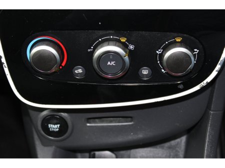 2017 Renault Clio - thumbnail 16