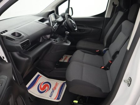 2022 Peugeot Partner - thumbnail 16