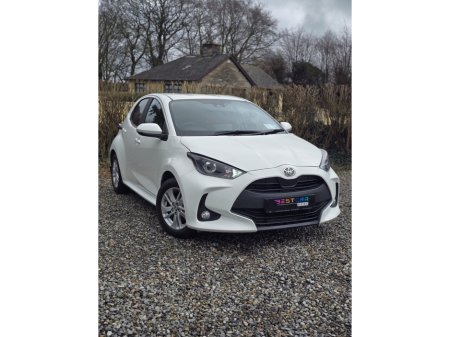 2022 Toyota Yaris - thumbnail 1