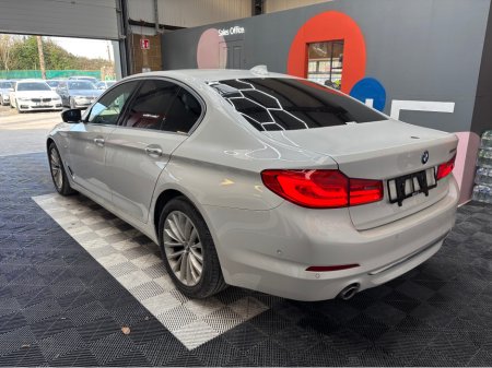 2018 BMW 5 Series - thumbnail 4