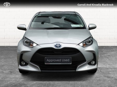 2023 Toyota Yaris Hybrid Luna €22,950 thumbnail