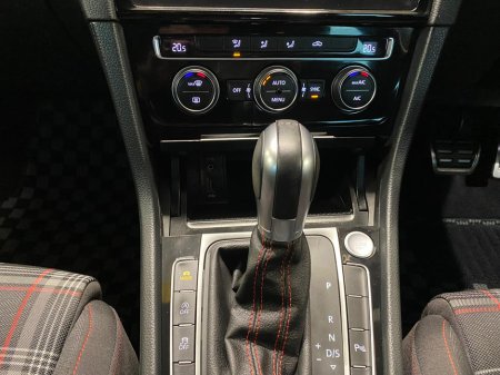 2018 Volkswagen Golf - thumbnail 16