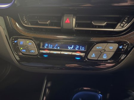 2018 Toyota C-HR 1.2 TURBO PETROL LUNA SPORT €17,900 thumbnail