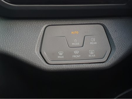 2021 Volkswagen ID.4 PRO PERFORMANCE FULLY ELECTRIC NCT 03/27 FINANCE AVAILABLE €90 PER WEEK HEATED STEERING WHEEL/ HEATED SEATS/ SAT NAV/ TOUCH SCREEN/ ANDROID AUTO/ APPLE CAR PLAY/ REVERSE CAMERA/ HISTORY CHECKED €19,900 thumbnail