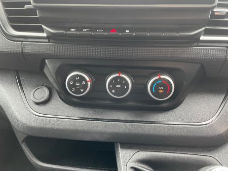 2023 Renault Trafic - thumbnail 24