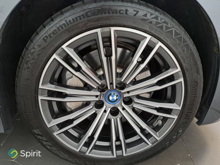 2022 BMW 3 Series - thumbnail 9