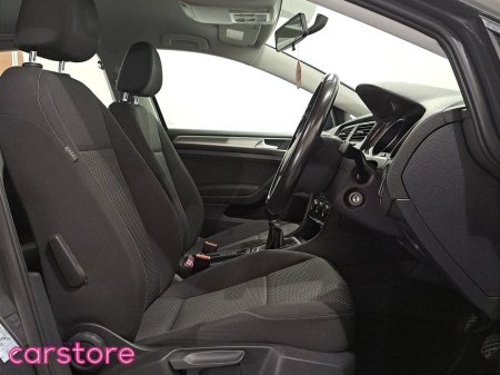 2019 Volkswagen Golf - thumbnail 12