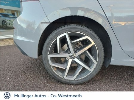 2022 Volkswagen Golf 2.0 TDI 115HP Style €26,950 thumbnail