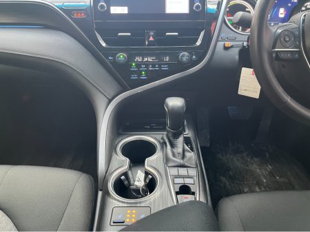 2021 Toyota Camry €27950 2021 TOYOTA CAMRY G 2.5 AUTOMATIC / CRUISE CONTROL / REVERSE CAMERA / HEATED SEATS AND MORE €27,950 thumbnail