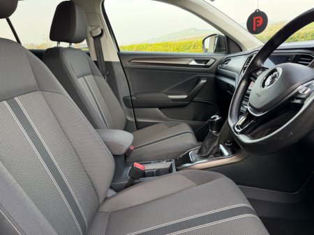 2018 Volkswagen T-Roc - thumbnail 12