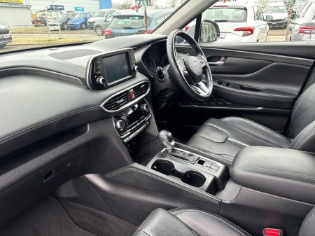 2019 Hyundai Santa Fe - thumbnail 2