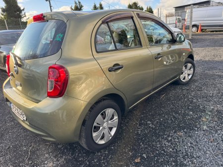 2015 Nissan March  €8,000