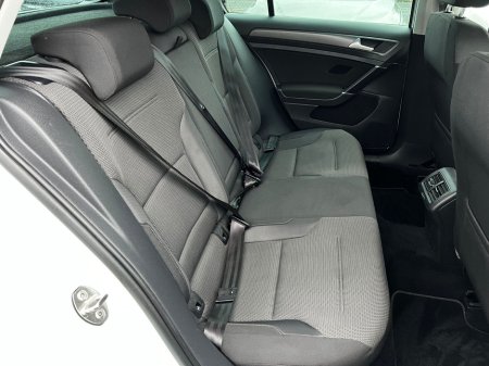 2019 Volkswagen Golf - thumbnail 13