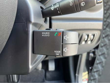 2019 Renault Captur - thumbnail 25