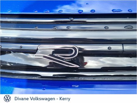 2026 Volkswagen Golf R LINE 1.5 PETROL BLACK STYLE €44,900 thumbnail