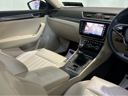 2023 Skoda Superb C STYLE 2.0 TDI 150 €34,900 thumbnail