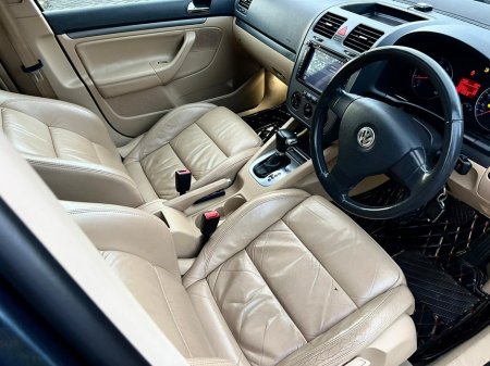 2004 Volkswagen Golf 1.6 COMFORT 5DR 102BHP €3,950 thumbnail