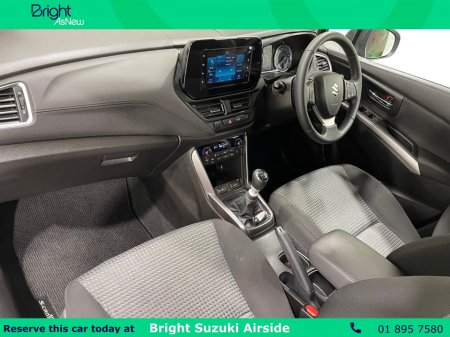 2024 Suzuki SX4 S-Cross Motion 1.4 Manual Hybrid (now with up to a 10 year warranty) €27,925 thumbnail