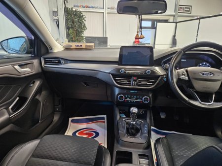 2019 Ford Focus - thumbnail 10