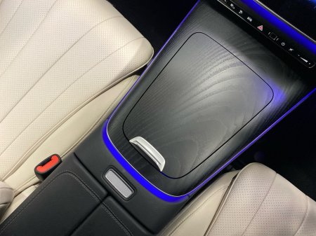 2025 Mercedes-Benz E Class E 300 e AMG Line Plus €76,950 thumbnail