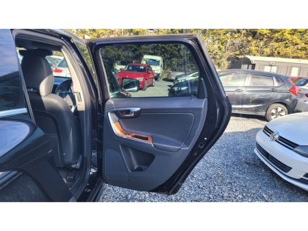 2016 Volvo XC60 - thumbnail 14