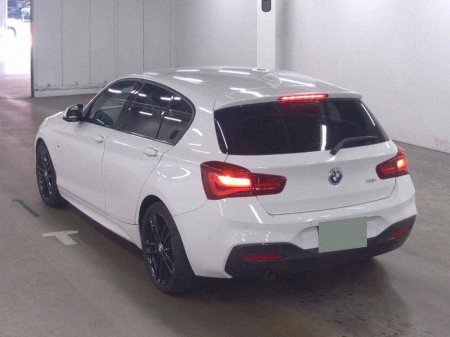 2019 BMW 1 Series 118I M SPORT SHADOW EDITION - UPGRADED M SPORT ALLOYS - M SPORT STITCHING/BADGING - PADDLE SHIFT - CRUISE CONTROL - REVERSE CAMERA €19,950