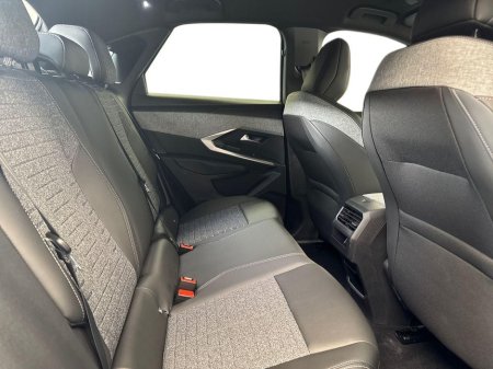 2026 Peugeot 3008 - thumbnail 10