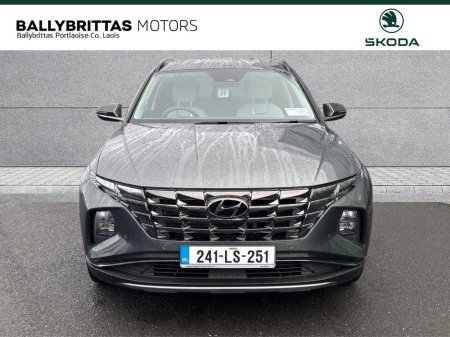 2024 Hyundai Tucson 2WD Executive Plus thumbnail