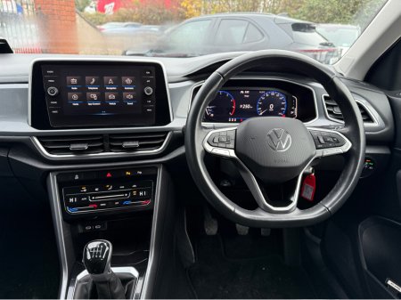 2023 Volkswagen T-Roc - thumbnail 7