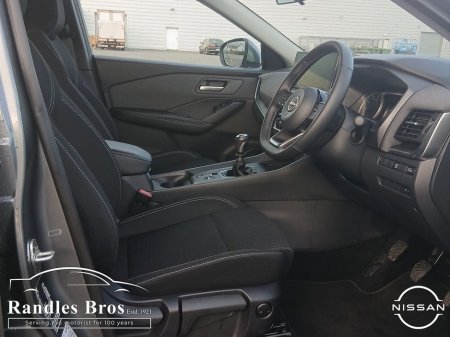 2025 Nissan Qashqai - thumbnail 10