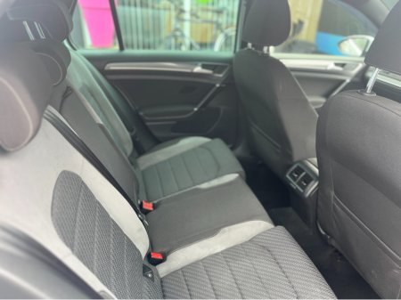 2018 Volkswagen Golf - thumbnail 17