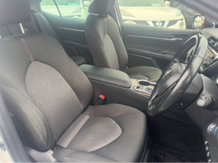 2019 Toyota Camry Hybrid – Pearl White, High Spec, JBL, Mint €20,750 thumbnail