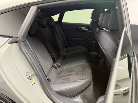 2022 Audi A5 SPORTBACK S LINE 35 TDI 163BHP AUTO €44,990 thumbnail