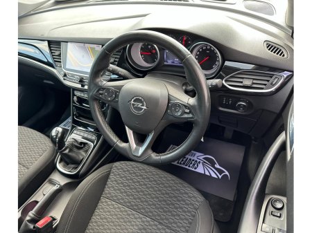 2018 Opel Astra - thumbnail 18