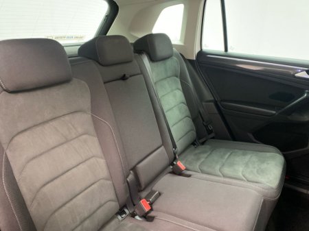2019 Volkswagen Tiguan - thumbnail 10