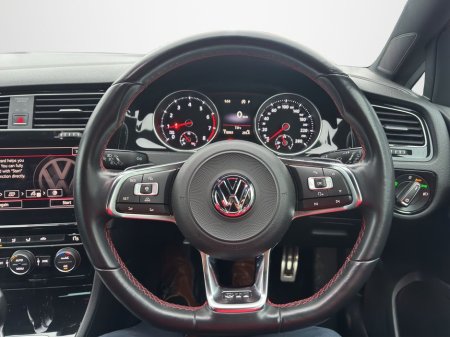 2018 Volkswagen Golf GOLF GTI €27,888 thumbnail