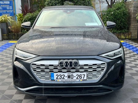 2023 Audi Q8 e-tron E-TRON SPORT 55 QUATTRO // APPLE CARPLAY/ANDROID AUTO // ADAPTIVE AIR SUSPENSION // DUAL ZONE CLIMATE CONTROL €40,950 thumbnail