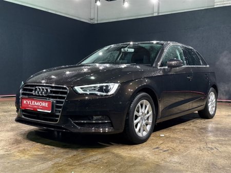 2016 Audi A3 1.4 TFSI - ALLOY WHEELS - CRUISE CONTROL - REVERSE CAMERA - MULTI FUNCTION STEERING WHEEL - €15,950 thumbnail