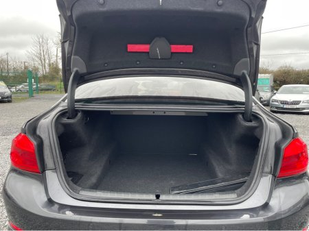 2019 BMW 5 Series - thumbnail 8