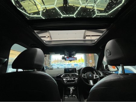 2020 BMW X3 2020 BMW X5XDRIVE 30E M-SPORT EDITION JOY 2.0 AUTOMATIC / CRUISE CONTROL / 360° PARKING CAMERA / ELECTRIC MEMORY HEATED FRONT & REAR SEATS / PANORAMIC SUNROOF / PADDLE SHIFTERS / APPLE CARPLAY thumbnail