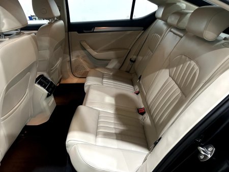 2018 Skoda Superb - thumbnail 9