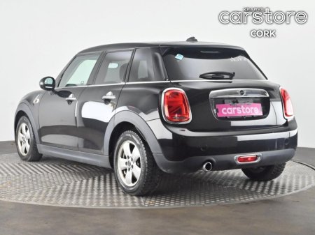 2019 MINI Hatch - view 3