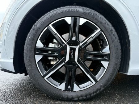 2025 Kia EV6 GT Line (565km Range) €49,995 thumbnail