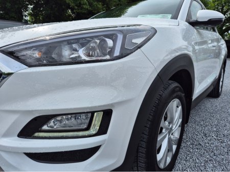 2019 Hyundai Tucson - thumbnail 2