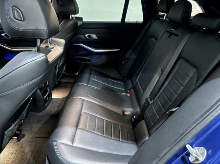 2021 BMW 3 Series - thumbnail 9
