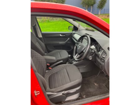 2016 Skoda Fabia 1.2 TSI SE L 90PS 5DR €7,500 thumbnail
