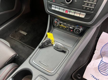 2017 Mercedes-Benz CLA Class CLA180 AMG-LINE 1.6 // OPENING PAN ROOF // LEATHER HEATED SEATS €21,950 thumbnail