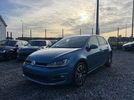 2017 Volkswagen Golf  €16,500