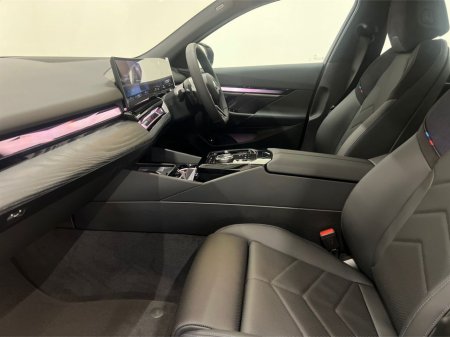 2026 BMW 5 Series 530e M Sport- IMMEDIATE DELIVERY thumbnail