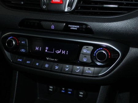 2017 Hyundai i30 i 30 Deluxe 5DR €12,450 thumbnail